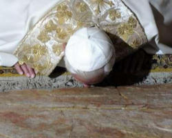 Image of The Holy Father has very clearly retraced Israel's right to live in security in their own country. That the right of Israel be recognized and that also there be recognition of the right of the Palestinians to have a homeland, a state, such that a stable peace comes to this part of the world.