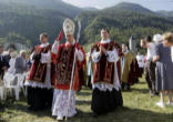 Image of Bishop Bernard Fellay and members of the SSPX in Procession